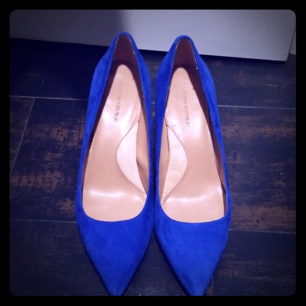 Banana Republic Colbalt Blue Suede Heels sz 8.5